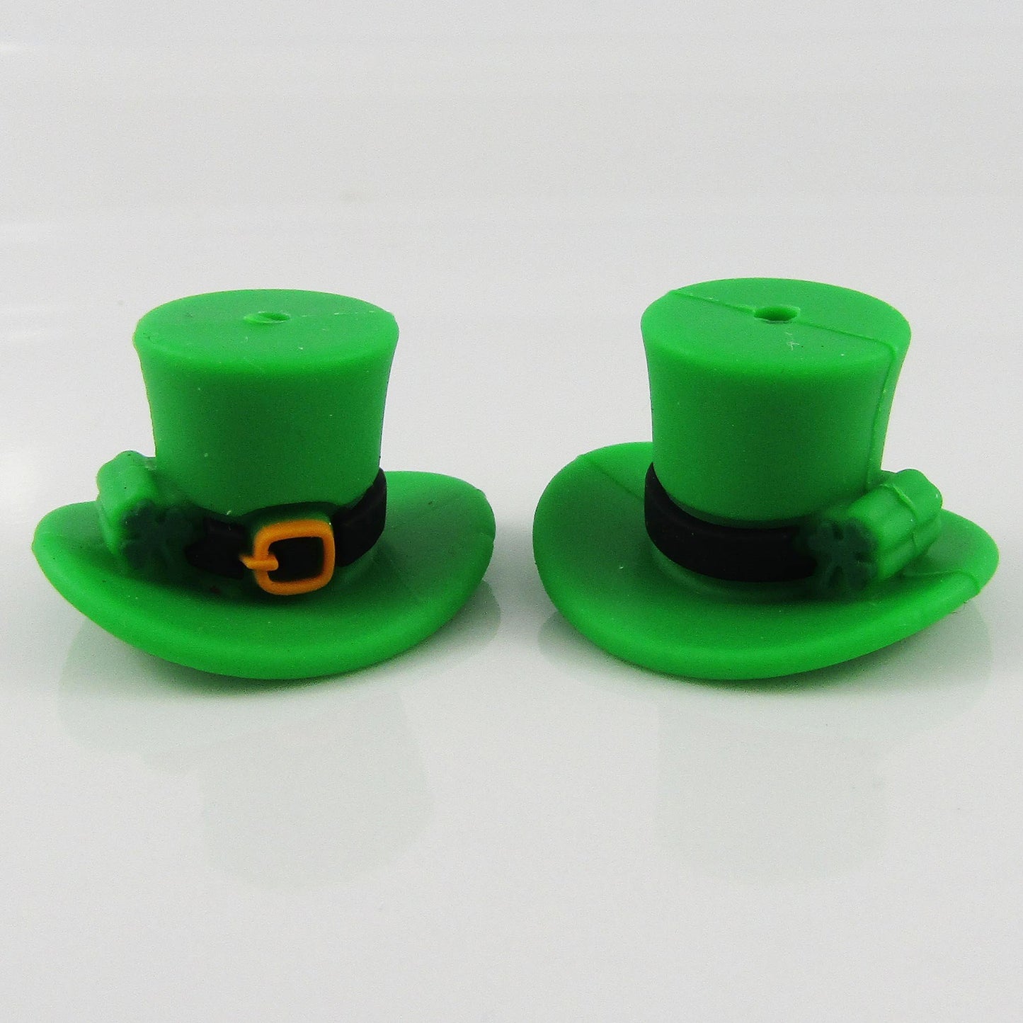 2pcs Leprechaun Hat St Patricks Day Silicone Focal Bead 17x27x25mm Hole 2mm