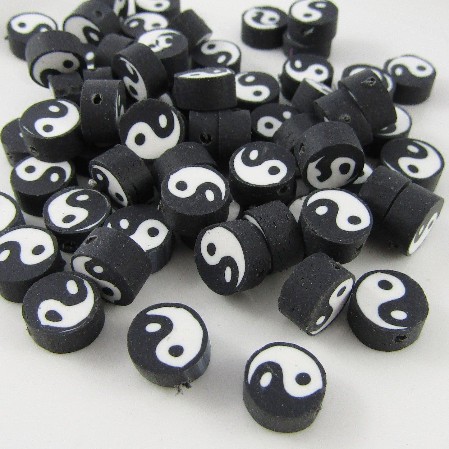 Bulk 50pcs Polymer Clay Ying Yang 8.5x8.5x4.5mm Hole 1.5mm