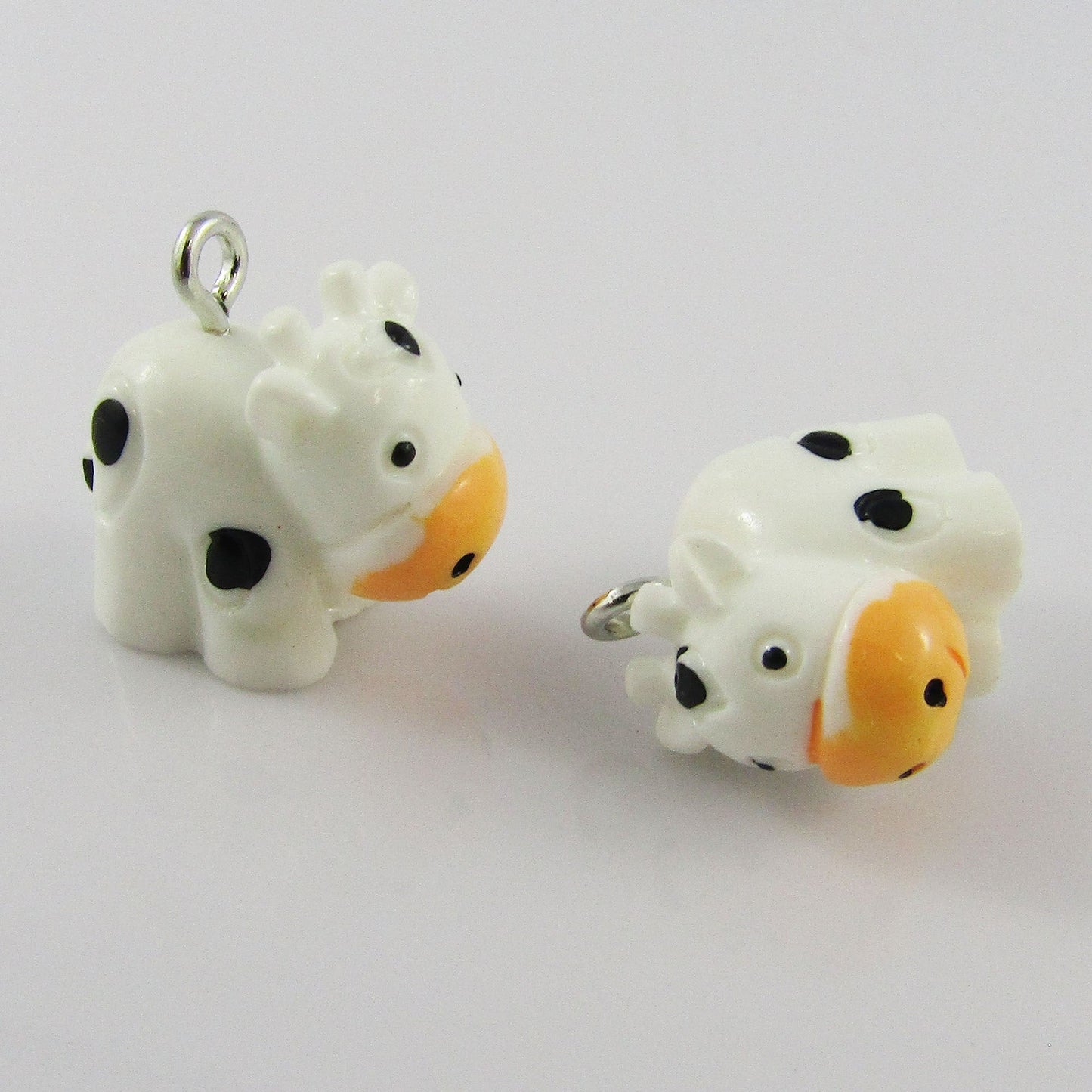Bulk 10pce Resin 3D Cow Charm Pendant w/ Iron Loop 18x18x10mm